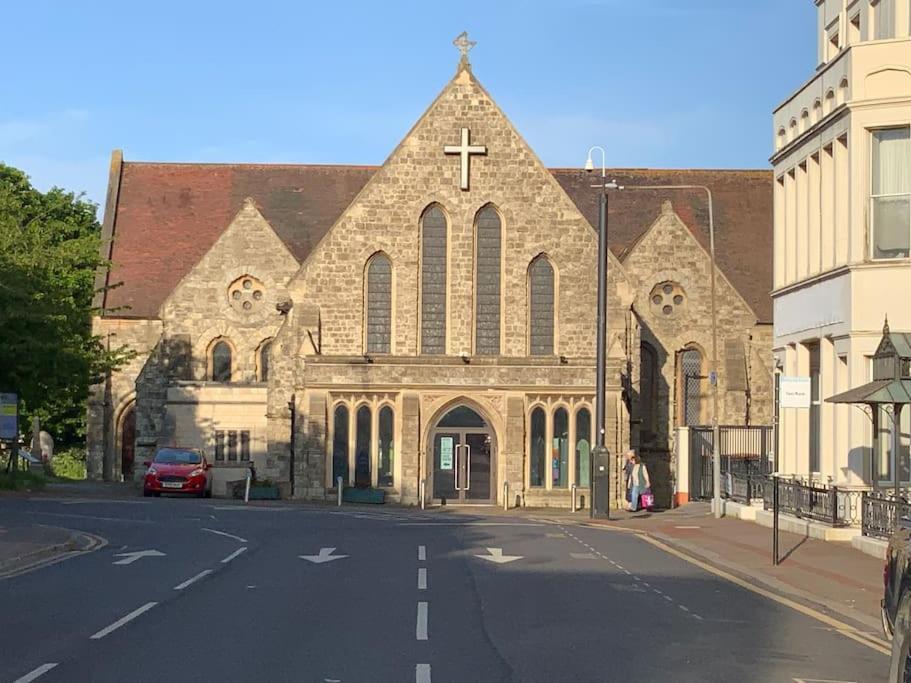 Nero View, Southend City High Street Экстерьер фото